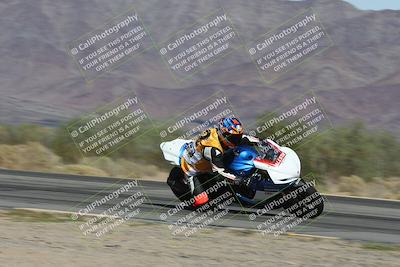 media/Nov-16-2025-Race Pace (Sun) [[8c5fa54630]]/Non Verified Riders (1st 20 Minutes)/3-Turn 3 Inside (11am)/